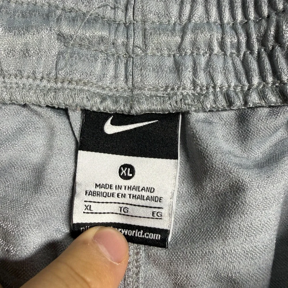 Nike Shorts Mens XL Grey Athletic Basketball Gym Workout Running Mesh Drawstring